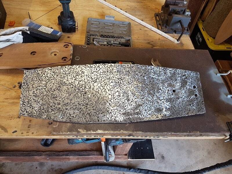 "Amplitude" - A Hybrid Style Table