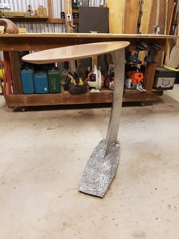 "Amplitude" - A Hybrid Style Table