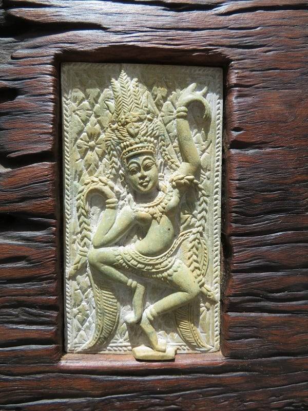 Tiles In Figured Wood